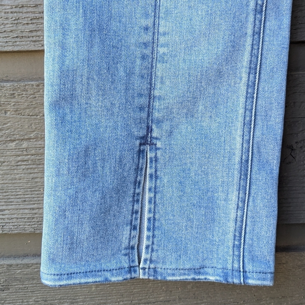 J. McLaughlin Rainey Jean Straight Leg Slit Medium Light Wash Size 4 - Picture 3 of 10